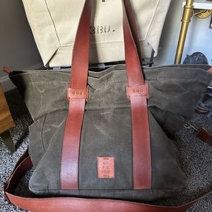 PRE-OWNED Free People We The Free Long Weekend Bag